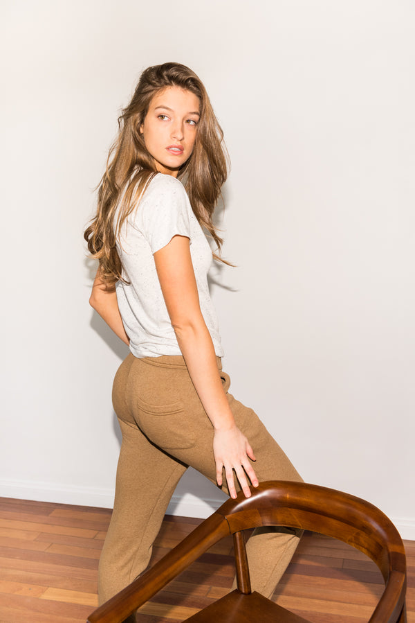 Women's French Terry Cuff Bottom Back Pocket Sweatpant - Camel